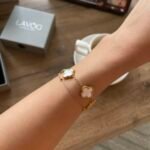 white rose bracelet - Image 4