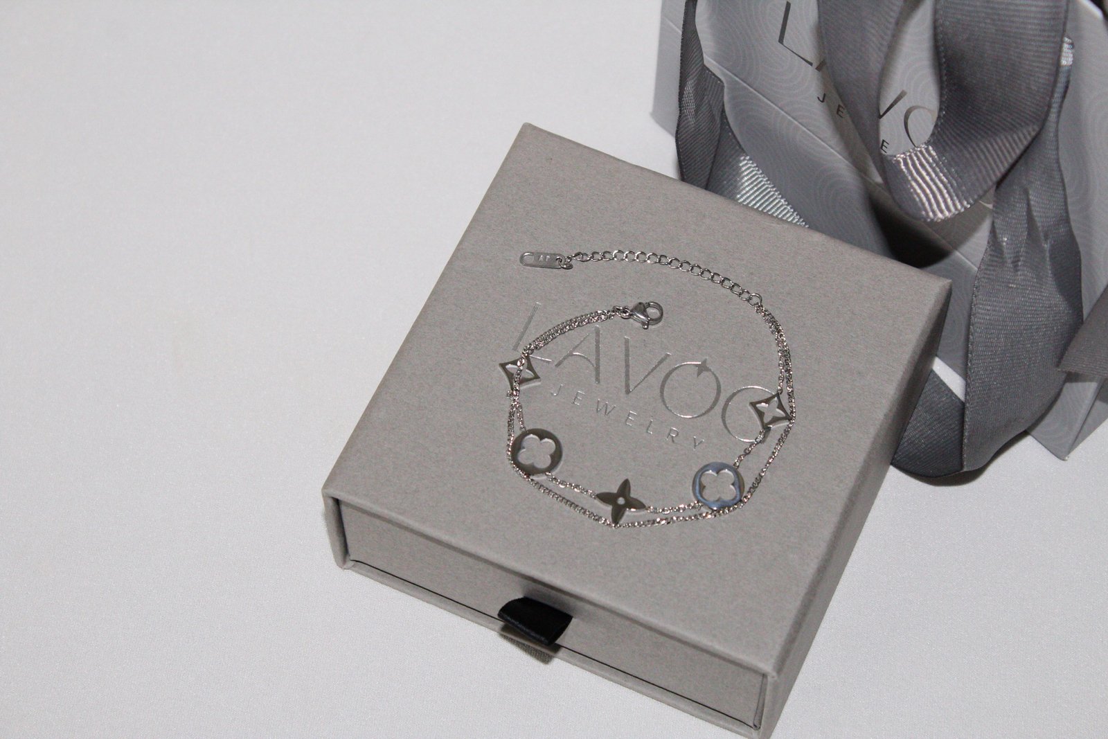 IMG_3086 alice flower bracelet - الصورة 1