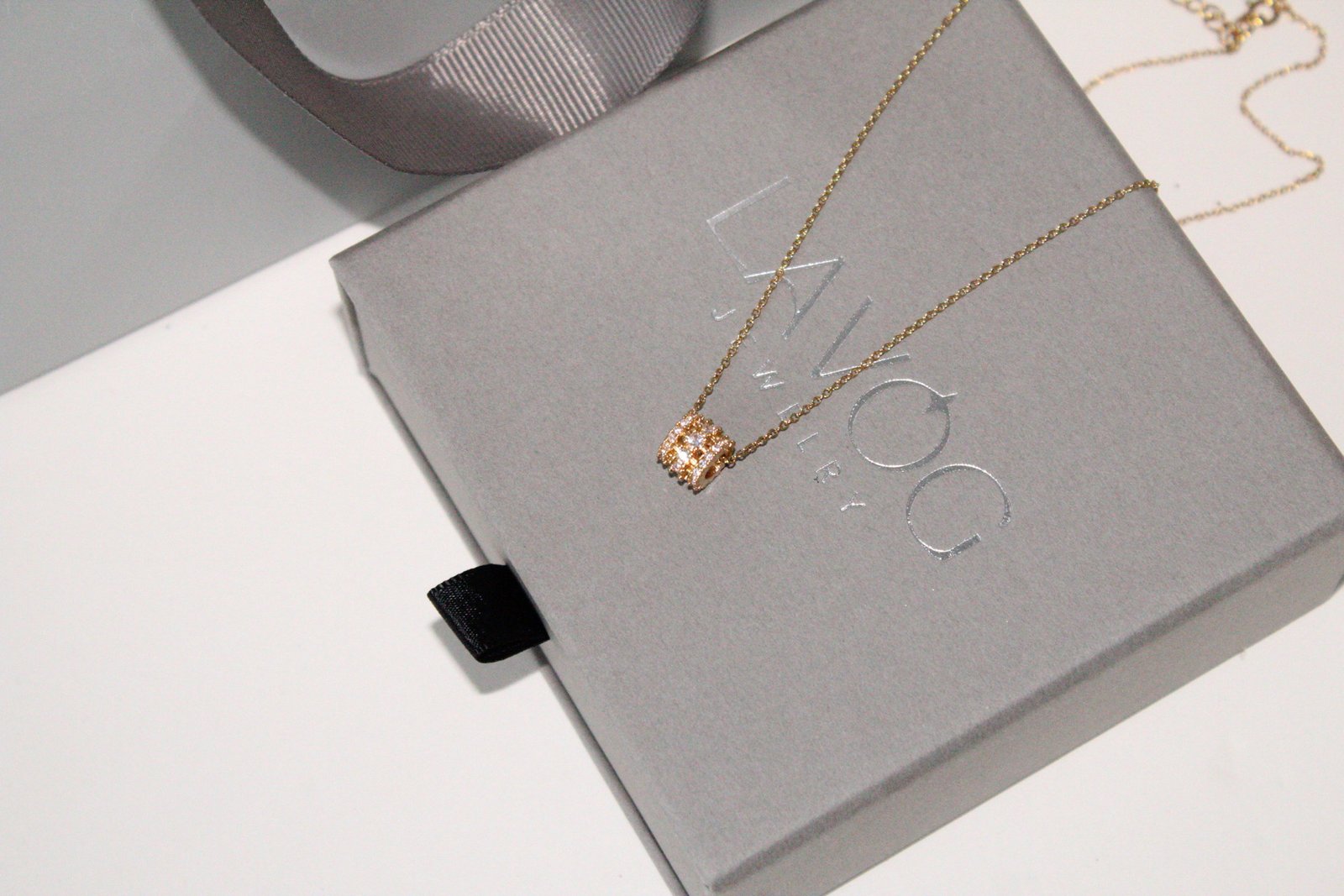 IMG_3502 round sparkle necklace - الصورة 1