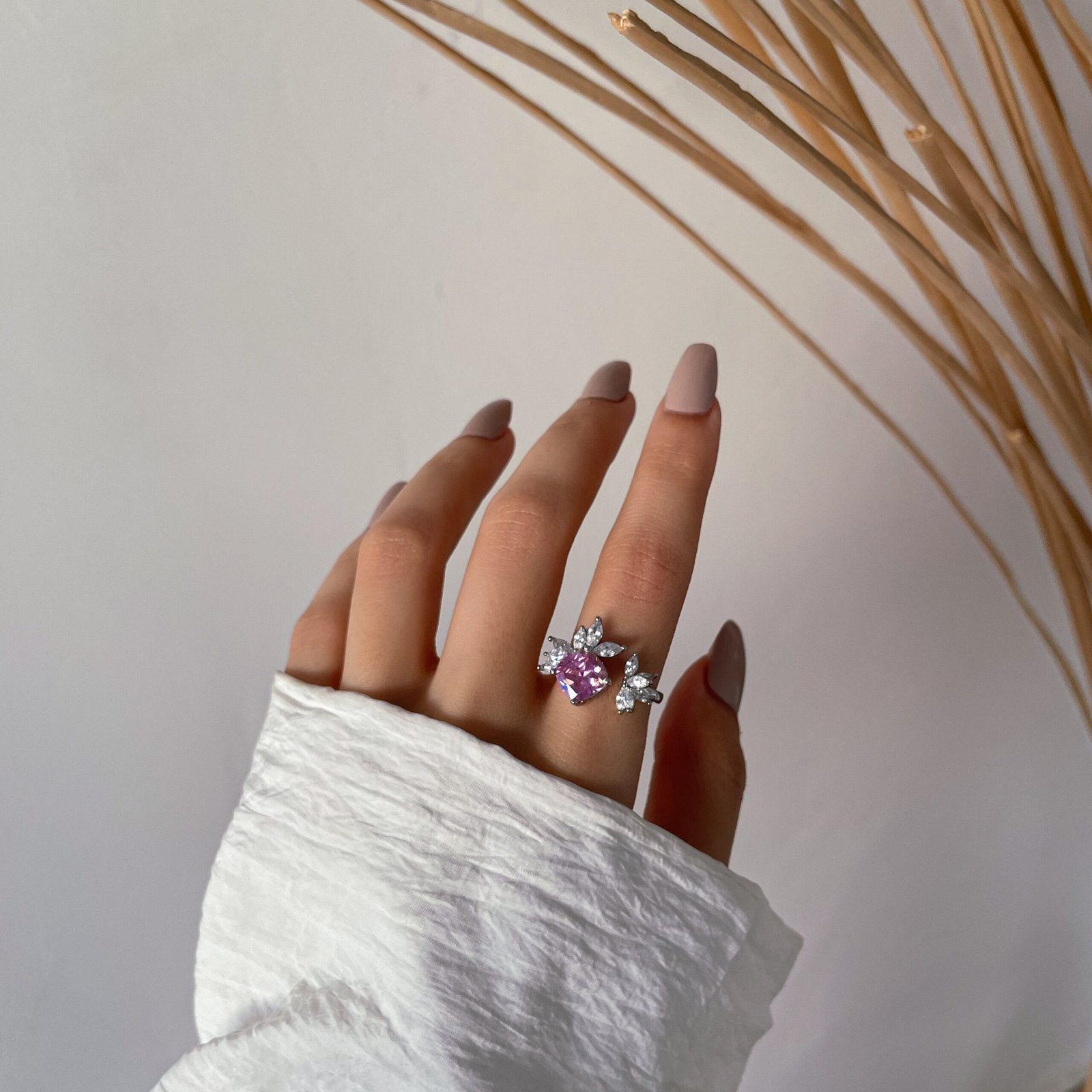 IMG_8495 خاتم بحجر وردي 🩷 - الصورة 1